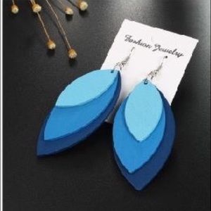 Blue earrings!!